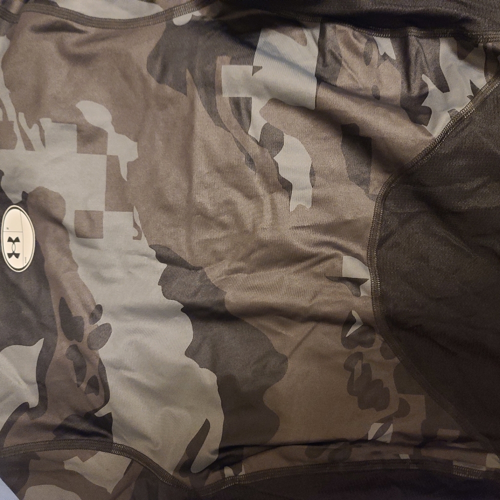 Under Armour Compression - Picture 6 of 7